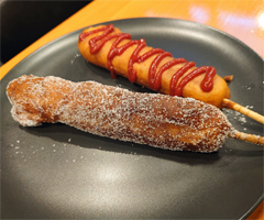 新食感バトロワ「ソーセージマン」の主役を使って作る，一風変わったお祭りメニュー。俺のコラボカフェ：Menu 045