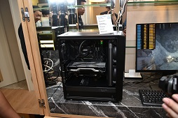 画像ギャラリー No.014のサムネイル画像 / 西川善司の3DGE：第10世代Coreプロセッサに統合されたGPUの正体。性能はRyzen 7 3700Uの内蔵Vegaとほぼ同等で，Variable Rate Shadingにも対応