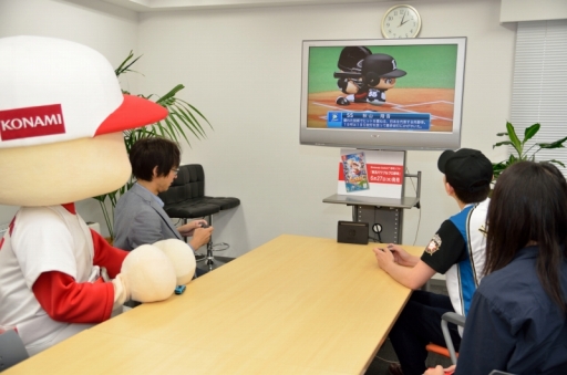 画像ギャラリー No.005のサムネイル画像 / 4Gamerにパワプロくんがやってきた! Switch版「実況パワフルプロ野球」の4人対戦・協力プレイを森 博信氏&パワプロくんが紹介