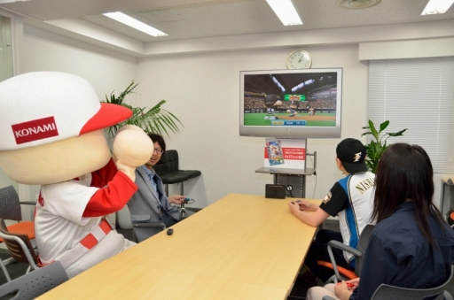画像ギャラリー No.009のサムネイル画像 / 4Gamerにパワプロくんがやってきた! Switch版「実況パワフルプロ野球」の4人対戦・協力プレイを森 博信氏&パワプロくんが紹介