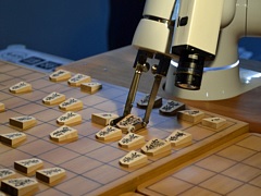 ［TGS2022］将棋・囲碁ソフトの老舗，シルバースタージャパンブースに設置されていた“将棋ロボット”をチェック。その性能や如何に