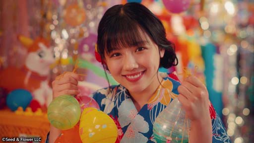 画像ギャラリー No.005のサムネイル画像 / 「ビビッドアーミー」，夏祭りデート動画“日向坂46と楽しむビビアミ夏祭り”をカット公開