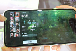画像ギャラリー No.002のサムネイル画像 / ［CJ2019］“チーム競技射撃ゲーム”を謳うスマホタイトル「Disorder」試遊レポート。個性的なキャラクターでチームを組む本格派シューター