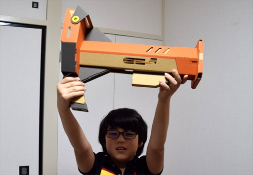 画像ギャラリー No.016のサムネイル画像 / 「Nintendo Labo:VR Kit」を親子でプレイ。子どもも安心して遊べるVRを作って遊んで改造する!