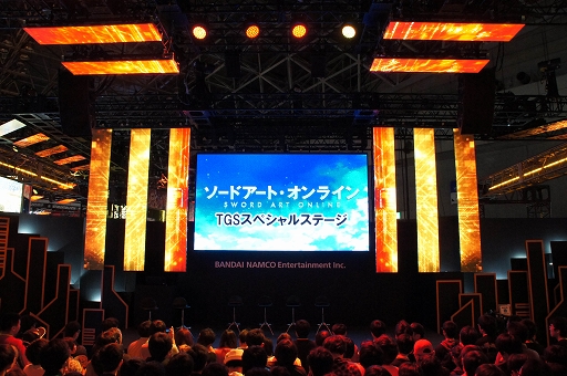 画像ギャラリー No.001のサムネイル画像 / ［TGS 2019］4つの土下座と共に生まれる5つの公約。2本の最新映像も公開された「ソードアート・オンラインTGSスペシャルステージ」レポート