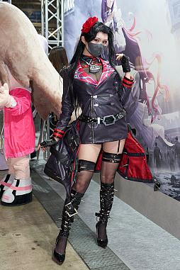 画像ギャラリー No.015のサムネイル画像 / 総勢27名！ コスプレイヤーによるリアルガチャはロマンがいっぱい。「勝利の女神：NIKKE」ブースレポート［超会議2023］