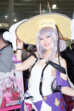 画像ギャラリー No.017のサムネイル画像 / 総勢27名！ コスプレイヤーによるリアルガチャはロマンがいっぱい。「勝利の女神：NIKKE」ブースレポート［超会議2023］