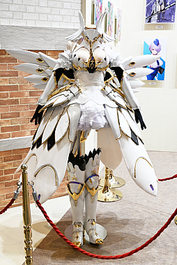 画像ギャラリー No.019のサムネイル画像 / コスプレイヤーたちによるリアルガチャも開催。「ニコニコ超会議2024」の「勝利の女神:NIKKE」ブースレポート