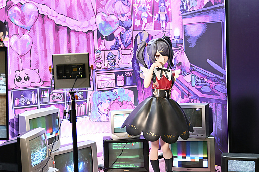 画像ギャラリー No.053のサムネイル画像 / 「ニコニコ超会議2024」ゲーム関連ブースまとめ。「勝利の女神：NIKKE」のコスプレイヤーは追加写真多めでお届け