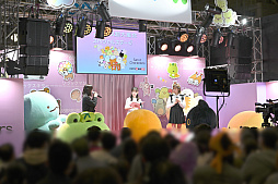画像ギャラリー No.075のサムネイル画像 / 「ニコニコ超会議2024」ゲーム関連ブースまとめ。「勝利の女神：NIKKE」のコスプレイヤーは追加写真多めでお届け