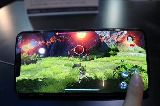 画像ギャラリー No.009のサムネイル画像 / ［TGS 2019］「イースVIII -Lacrimosa of DANA-」のスマホ版「Ys VIII Mobile（仮）」プレイアブルバージョンをLinekongブースで発見