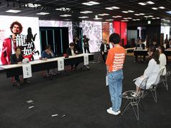 「龍が如く」最新作，助演女優オーディションの二次審査の模様をレポート。作品の顔となるキャラクターには，演技や歌も求められる