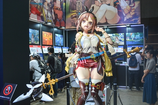 画像ギャラリー No.003のサムネイル画像 / ［TGS 2019］「ライザのアトリエ」は発売後に無料アップデートを予定。「アトリエ オンライン」ではエンドコンテンツなどを追加するアップデートが実施