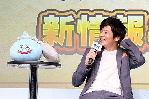 画像ギャラリー No.018のサムネイル画像 / 田中 圭さん，中村倫也さん出演のドラマ情報も明かされた「ドラゴンクエストウォーク」1周年記念 新情報＆新CM発表会の模様をレポート