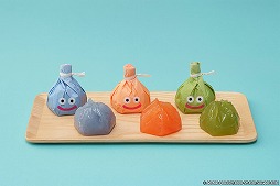 画像ギャラリー No.006のサムネイル画像 / 「ドラクエウォーク」,リアルおみやげプロジェクトの新コラボ商品「スライムまんじゅう」を発表。4月17日〜7月31日の期間で販売予定
