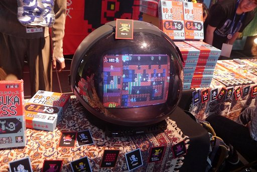 画像ギャラリー No.002のサムネイル画像 / 「ボコスカウォーズ」がボコスカ感満載のカードゲームに。読み合いと運の揺らぎの両方が楽しい「ボコスカード」プレイレポート［BitSummit］