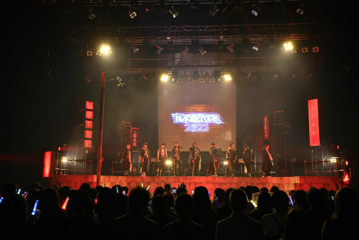 画像ギャラリー No.002のサムネイル画像 / 「ブラックスター」,ライブツアー“BLACK TOUR 2022”横浜公演の公式レポートを公開