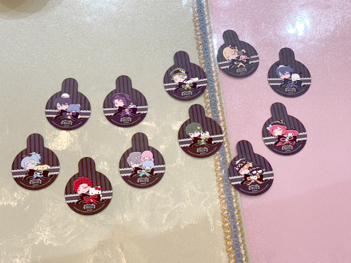 画像ギャラリー No.010のサムネイル画像 / ブラスタ×サンリオの夢のコラボカフェ開催中！　ハローキティが推しキャストの誕生日をお祝い
