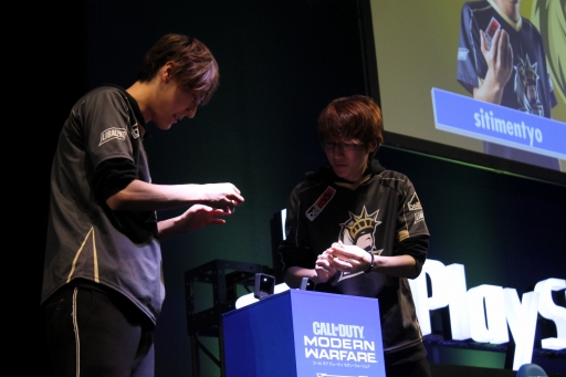 画像ギャラリー No.009のサムネイル画像 / ［TGS 2019］「コール オブ デューティ モダン・ウォーフェア」スペシャルマッチレポート。国内トップのプロゲーマーたちが熱戦を繰り広げた
