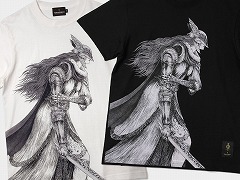 瀧川虚至氏による描き下ろしのマレニアがデザインされた「ELDEN RING」×TORCH TORCHコラボTシャツ2種（各2色）が本日発売