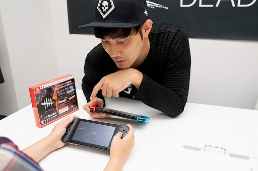 画像ギャラリー No.003のサムネイル画像 / Switch版「Dead by Daylight」で今から遊びはじめる人へ向けて,ランク1の腕前を誇るお笑い芸人伊藤こう大さんからサバイバーのコツを教わってきた