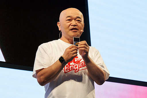画像ギャラリー No.003のサムネイル画像 / ［TGS 2019］高橋名人が，吉本初のプロゲーマーを情け容赦なく粉砕するPCエンジンmini のステージイベントを，少年時代に戻って眺めた