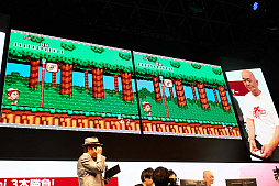 画像ギャラリー No.012のサムネイル画像 / ［TGS 2019］高橋名人が，吉本初のプロゲーマーを情け容赦なく粉砕するPCエンジンmini のステージイベントを，少年時代に戻って眺めた