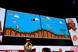 画像ギャラリー No.014のサムネイル画像 / ［TGS 2019］高橋名人が，吉本初のプロゲーマーを情け容赦なく粉砕するPCエンジンmini のステージイベントを，少年時代に戻って眺めた