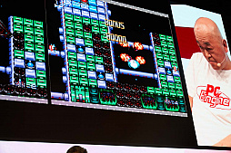 画像ギャラリー No.022のサムネイル画像 / ［TGS 2019］高橋名人が，吉本初のプロゲーマーを情け容赦なく粉砕するPCエンジンmini のステージイベントを，少年時代に戻って眺めた