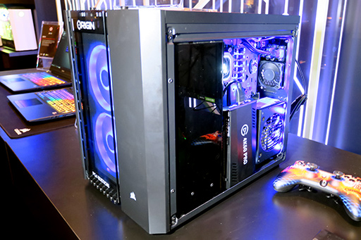 画像ギャラリー No.019のサムネイル画像 / Corsair,4K60pのHDR映像を単体録画できるキャプチャデバイス「4K60 S+」や液冷化したPS4 Pro/Xbox One Sを内蔵するゲームPCを発表