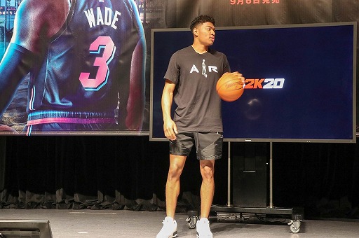 画像ギャラリー No.011のサムネイル画像 / 「NBA 2K20」の日本オフィシャルアンバサダー発表会をレポート。八村 塁選手が「僕そのもの」と称賛した3Dモデルの映像もお披露目に