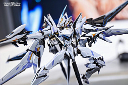 画像ギャラリー No.009のサムネイル画像 / ［インタビュー］メカアクションSTG「Mecha BREAK」，正式サービス後は3か月に3機のペースで新型が登場。フィギュアやアニメも積極的に展開
