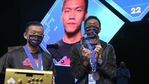 画像ギャラリー No.003のサムネイル画像 / ［EVO2022］「THE KING OF FIGHTERS XV」部門優勝は台湾のZJZ選手。ET選手との同郷対決を制し，EVO覇者の称号を獲得
