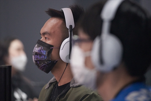 画像ギャラリー No.022のサムネイル画像 / 「THE KING OF FIGHTERS XV」部門フォトレポート。Xiaohai選手が圧倒的実力で完全勝利を成し遂げる［EVO Japan 2023］