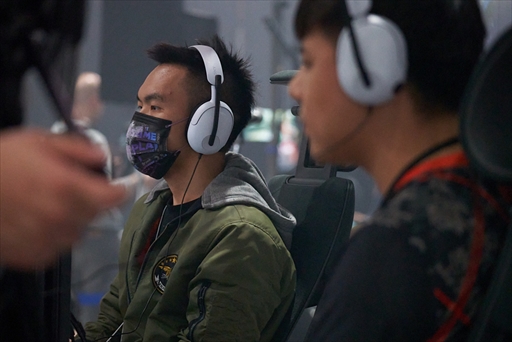 画像ギャラリー No.051のサムネイル画像 / 「THE KING OF FIGHTERS XV」部門フォトレポート。Xiaohai選手が圧倒的実力で完全勝利を成し遂げる［EVO Japan 2023］