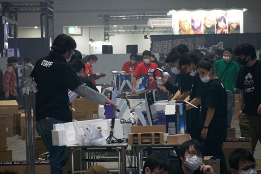 画像ギャラリー No.055のサムネイル画像 / 「THE KING OF FIGHTERS XV」部門フォトレポート。Xiaohai選手が圧倒的実力で完全勝利を成し遂げる［EVO Japan 2023］