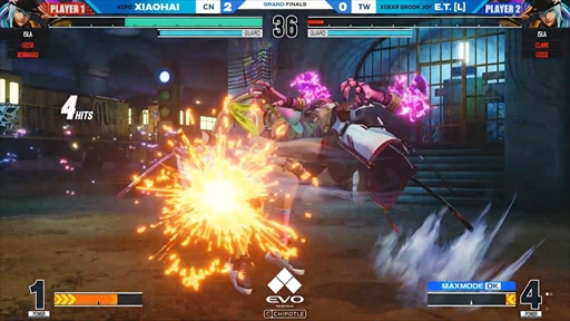 画像ギャラリー No.002のサムネイル画像 / ［EVO2024］「THE KING OF FIGHTERS XV」部門の優勝はXiaohai選手。決勝戦はET選手相手に圧巻の強さを見せ，無敗優勝を成し遂げた