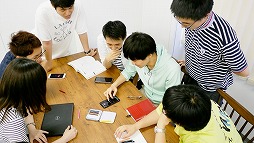画像ギャラリー No.001のサムネイル画像 / トイロジックの新入社員が手がけたアプリ「ムーンオウダー」が配信に