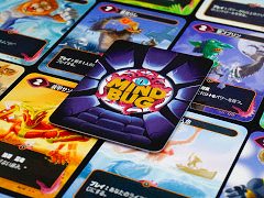2人用対戦カードゲーム「マインドバグ」，日本語版をゲームマーケット2025秋で先行販売。リチャード・ガーフィールド氏がゲームデザインに参画