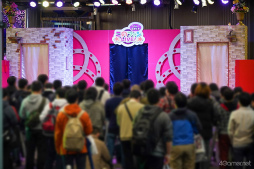 画像ギャラリー No.003のサムネイル画像 / 高橋李依さん(めぐみん役)もサプライズ登場したアプリ3周年記念「このファンLIVE!in花やしき」をレポート。朗読劇やじゃんけん大会で大盛り上がり