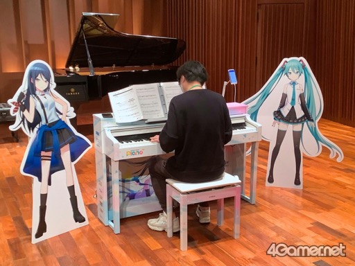 画像ギャラリー No.001のサムネイル画像 / ピアノに合わせてボカロが歌う「プロジェクトセカイ・ピアノ」は，演奏することの楽しさを再確認させてくれる