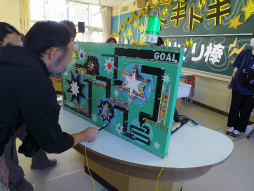 画像ギャラリー No.031のサムネイル画像 / プロセカのリアルイベント“神山高校文化祭”レポート。わたあめやイカ焼き,お化け屋敷から演劇までゲーム内イベントを完全再現