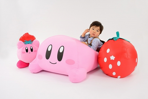 画像ギャラリー No.007のサムネイル画像 / アミューズメント施設「namco」で「星のカービィ キャンペーン VERY STRAWBERRY in ナムコ」が開催