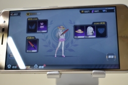 画像ギャラリー No.011のサムネイル画像 / ［TGS 2019］神に選ばれしキャラクターたちが終焉の脅威に抗う――異能ハイスピードバトルARPG「黒月 Extend」プレイレポート