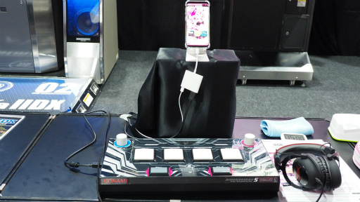 画像ギャラリー No.002のサムネイル画像 / ［TGS 2019］本当にスマホで「BEMANI」シリーズが遊べるの？「ULTIMATE MOBILE」のIIDX，VOLTEX，DDRを体験してきた