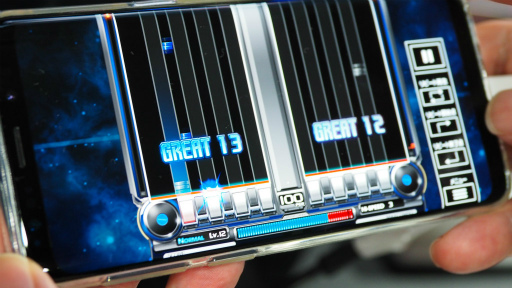 画像ギャラリー No.008のサムネイル画像 / ［TGS 2019］本当にスマホで「BEMANI」シリーズが遊べるの？「ULTIMATE MOBILE」のIIDX，VOLTEX，DDRを体験してきた