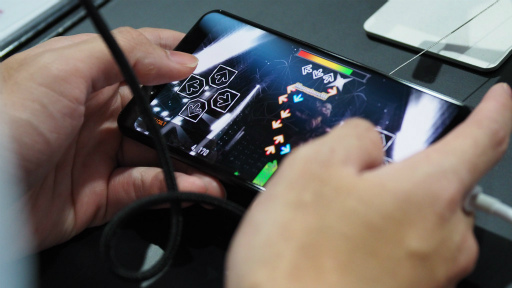 画像ギャラリー No.018のサムネイル画像 / ［TGS 2019］本当にスマホで「BEMANI」シリーズが遊べるの？「ULTIMATE MOBILE」のIIDX，VOLTEX，DDRを体験してきた