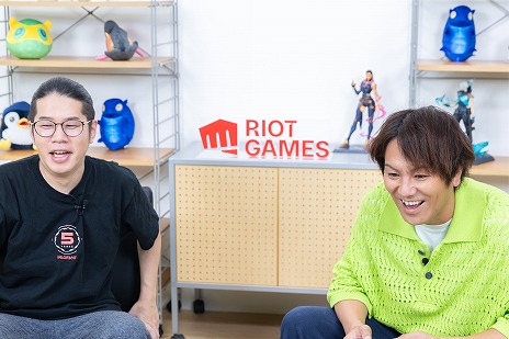 画像ギャラリー No.002のサムネイル画像 / 狩野英孝さんが「VALORANT」に初挑戦。OooDaさんのティーチングを受け，オンラインマッチに挑戦する特別動画が8月23日に公開予定