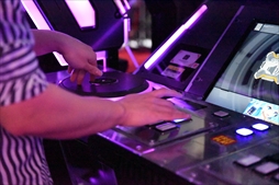 画像ギャラリー No.028のサムネイル画像 / 「The 9th KAC beatmania IIDX 27 HEROIC VERSE」決勝大会レポート。韓国の超新星KKM*選手が優勝を飾る
