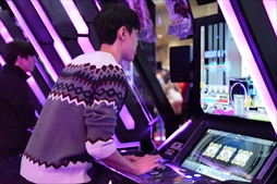 画像ギャラリー No.044のサムネイル画像 / 「The 9th KAC beatmania IIDX 27 HEROIC VERSE」決勝大会レポート。韓国の超新星KKM*選手が優勝を飾る